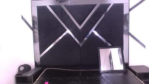 Vicent  online show from 12/22/24, 08:25