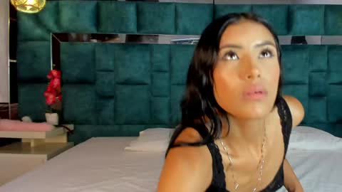 Snapshot of vicesweet chatting on 04/09/26, 04:56 antonia y andrew online show from 04/09/26, 04:56