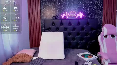 Snapshot of vichy_evans chatting on 01/28/25, 07:42 Vichy Everyday From 1400 to 2130 Col Time online show from 01/28/25, 07:42