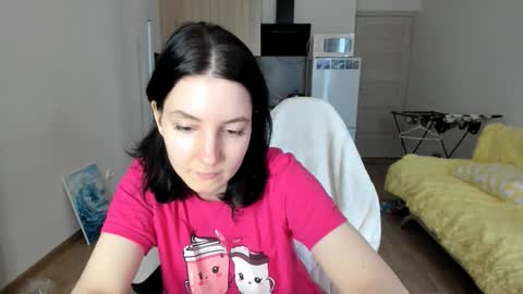 Victoria online show from 10/25/25, 10:12