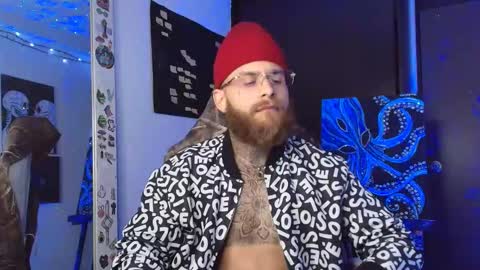 Snapshot of vickingcock7 chatting on 12/23/25, 04:43 vickingcock7 online show from 12/23/25, 04:43