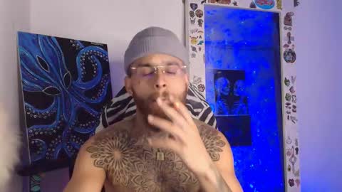 Snapshot of vickingcock7 chatting on 01/14/26, 05:46 vickingcock7 online show from 01/14/26, 05:46