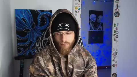 Snapshot of vickingcock7 chatting on 02/15/26, 05:04 vickingcock7 online show from 02/15/26, 05:04