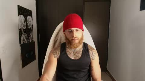 Snapshot of vickingcock7 chatting on 04/25/26, 02:58 vickingcock7 online show from 04/25/26, 02:58