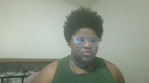 Snapshot of vickiryder56 chatting on 04/27/26, 03:59 vickiryder56 online show from 04/27/26, 03:59