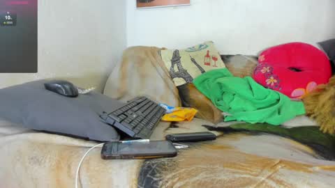 vicky manuela online show from 02/02/25, 12:09