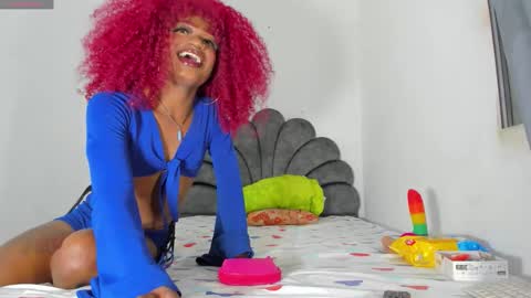 vicky manuela online show from 11/27/25, 03:30