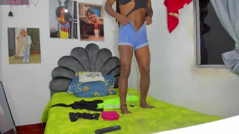 vicky manuela online show from 02/15/26, 03:47