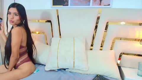 Vicky online show from 11/07/25, 05:24