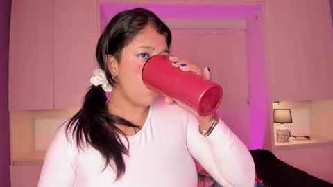 V I C K Y online show from 01/15/25, 07:44