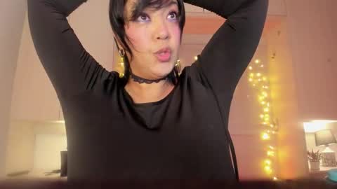 Snapshot of vicky_ruiz chatting on 03/29/26, 12:16 V I C K Y online show from 03/29/26, 12:16