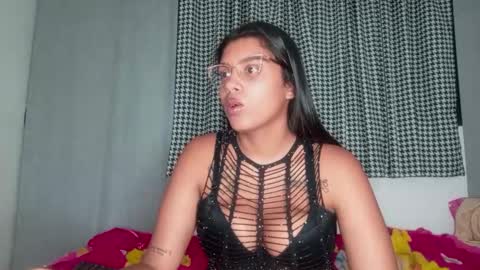 vickyhm22 online show from 10/07/25, 08:55