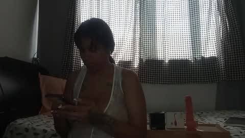 vickyhm22 online show from 02/11/26, 06:24