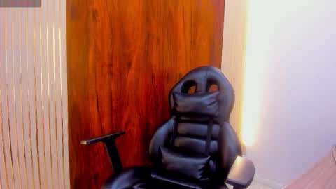 Vicky online show from 02/05/26, 08:57