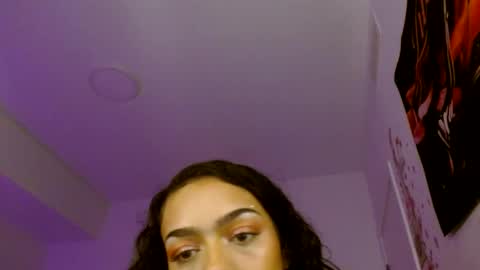 Snapshot of vickyyyx chatting on 11/01/25, 12:34 Goddess Victory online show from 11/01/25, 12:34