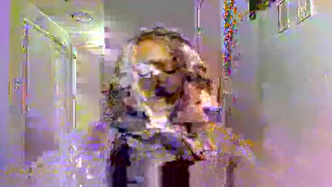 Snapshot of vickyyyx chatting on 12/01/25, 01:54 Goddess Victory online show from 12/01/25, 01:54