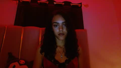 Snapshot of vickyyyx chatting on 07/12/26, 01:40 Goddess Victory online show from 07/12/26, 01:40