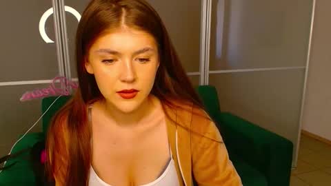 Victoria online show from 09/20/25, 07:53