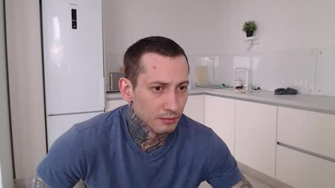 Snapshot of victor_rhino chatting on 03/18/26, 10:51 Victor rhinoff online show from 03/18/26, 10:51