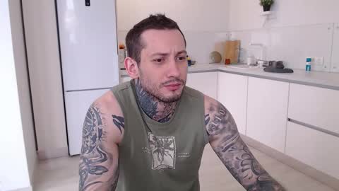 Snapshot of victor_rhino chatting on 03/26/26, 11:38 Victor rhinoff online show from 03/26/26, 11:38