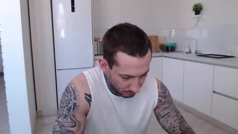 Snapshot of victor_rhino chatting on 03/27/26, 11:21 Victor rhinoff online show from 03/27/26, 11:21