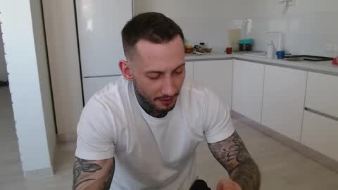 Snapshot of victor_rhino chatting on 03/28/26, 10:48 Victor rhinoff online show from 03/28/26, 10:48