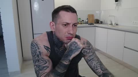 Snapshot of victor_rhino chatting on 04/07/26, 04:18 Victor rhinoff online show from 04/07/26, 04:18