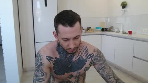 Snapshot of victor_rhino chatting on 04/16/26, 11:11 Victor rhinoff online show from 04/16/26, 11:11