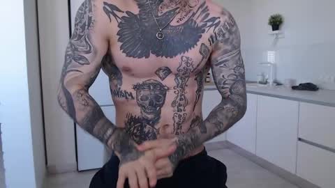 Snapshot of victor_rhino chatting on 04/20/26, 12:41 Victor rhinoff online show from 04/20/26, 12:41