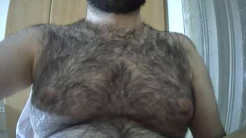 Snapshot of victorhume chatting on 10/31/25, 11:06 VictorHume online show from 10/31/25, 11:06