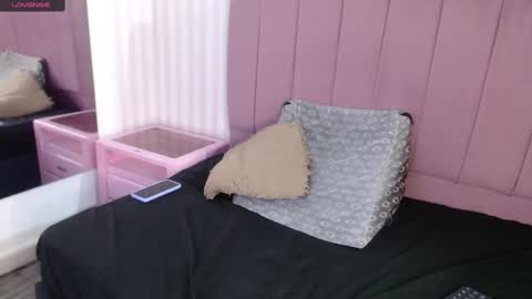 Victoria  online show from 03/02/25, 06:48