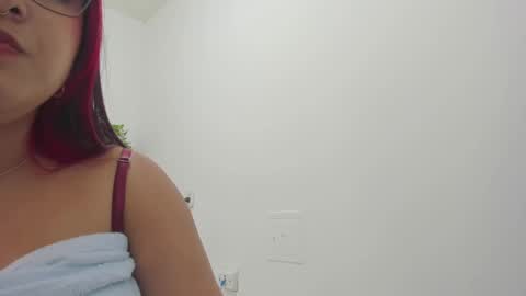 Victoria online show from 02/28/25, 11:23