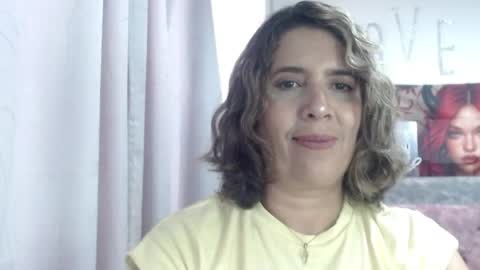 Snapshot of victoria25_meester chatting on 04/01/26, 09:12 Hi guys Im victoria Be the one who can control me in PVT online show from 04/01/26, 09:12