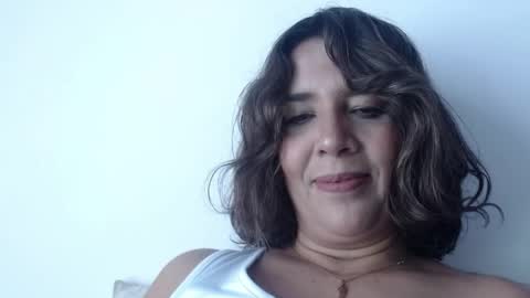 Snapshot of victoria25_meester chatting on 04/20/26, 02:20 Hi guys Im victoria Be the one who can control me in PVT online show from 04/20/26, 02:20