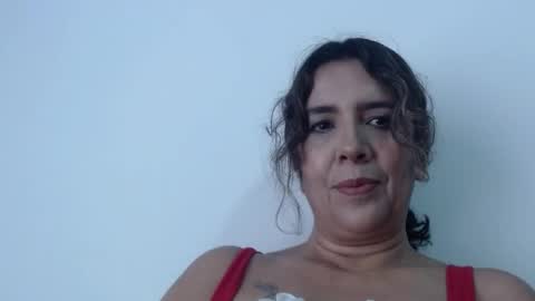 Snapshot of victoria25_meester chatting on 04/28/26, 02:00 Hi guys Im victoria Be the one who can control me in PVT online show from 04/28/26, 02:00