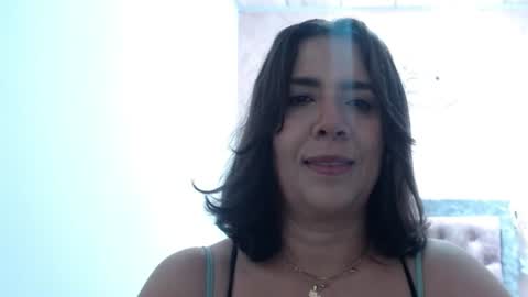 Snapshot of victoria25_meester chatting on 06/20/26, 03:48 Hi guys Im victoria Be the one who can control me in PVT online show from 06/20/26, 03:48