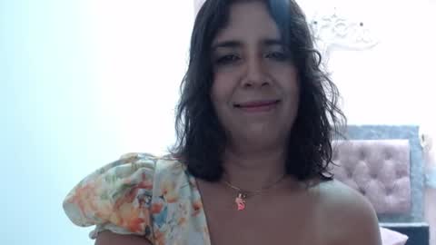 Snapshot of victoria25_meester chatting on 06/22/26, 02:58 Hi guys Im victoria Be the one who can control me in PVT online show from 06/22/26, 02:58