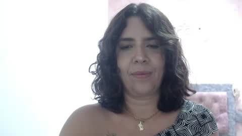 Snapshot of victoria25_meester chatting on 06/24/26, 07:02 Hi guys Im victoria Be the one who can control me in PVT online show from 06/24/26, 07:02