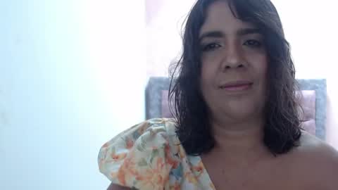 Snapshot of victoria25_meester chatting on 07/13/26, 02:42 Hi guys Im victoria Be the one who can control me in PVT online show from 07/13/26, 02:42