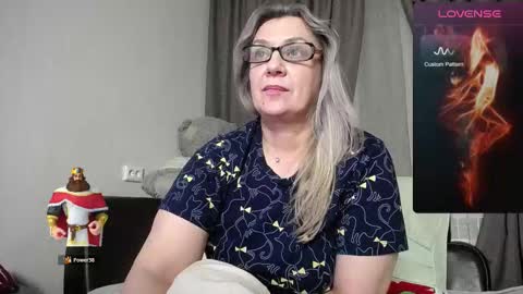 Snapshot of victoria50 chatting on 11/09/25, 10:46 victoria50 online show from 11/09/25, 10:46