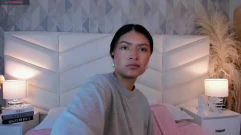 victoria___jonnes online show from 09/18/25, 12:40