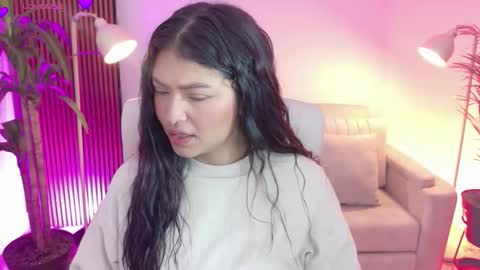 Snapshot of victoria___moon chatting on 01/13/26, 01:16 victoria online show from 01/13/26, 01:16