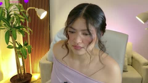 Snapshot of victoria___moon chatting on 04/08/26, 01:55 victoria online show from 04/08/26, 01:55