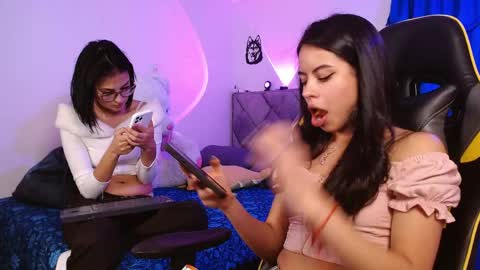 Snapshot of victoria__bear chatting on 03/28/26, 06:07 victoria online show from 03/28/26, 06:07