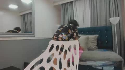 Snapshot of victoria__grey_ chatting on 03/25/26, 08:26 Victoria grey online show from 03/25/26, 08:26