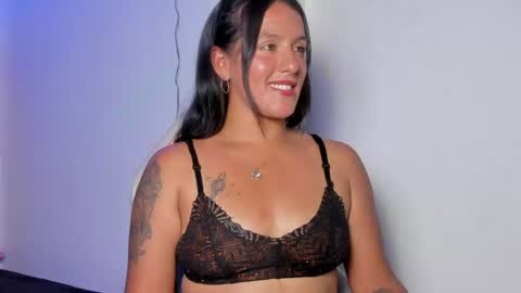 Snapshot of victoria__js_ chatting on 04/23/26, 07:27 Victoria online show from 04/23/26, 07:27