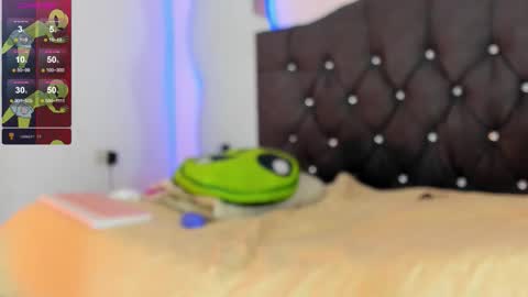 Victoria  independent model online show from 10/02/25, 06:37