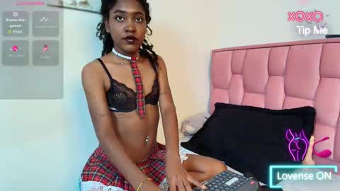 Snapshot of victoria_aphril chatting on 09/17/25, 02:46 Victoria online show from 09/17/25, 02:46