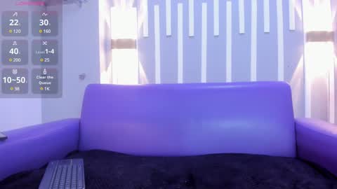 Snapshot of victoria_badgal chatting on 12/17/24, 09:16 Victoria online show from 12/17/24, 09:16