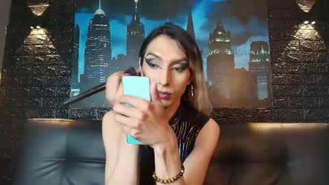 Snapshot of victoria_badgal chatting on 11/13/25, 09:58 Victoria online show from 11/13/25, 09:58